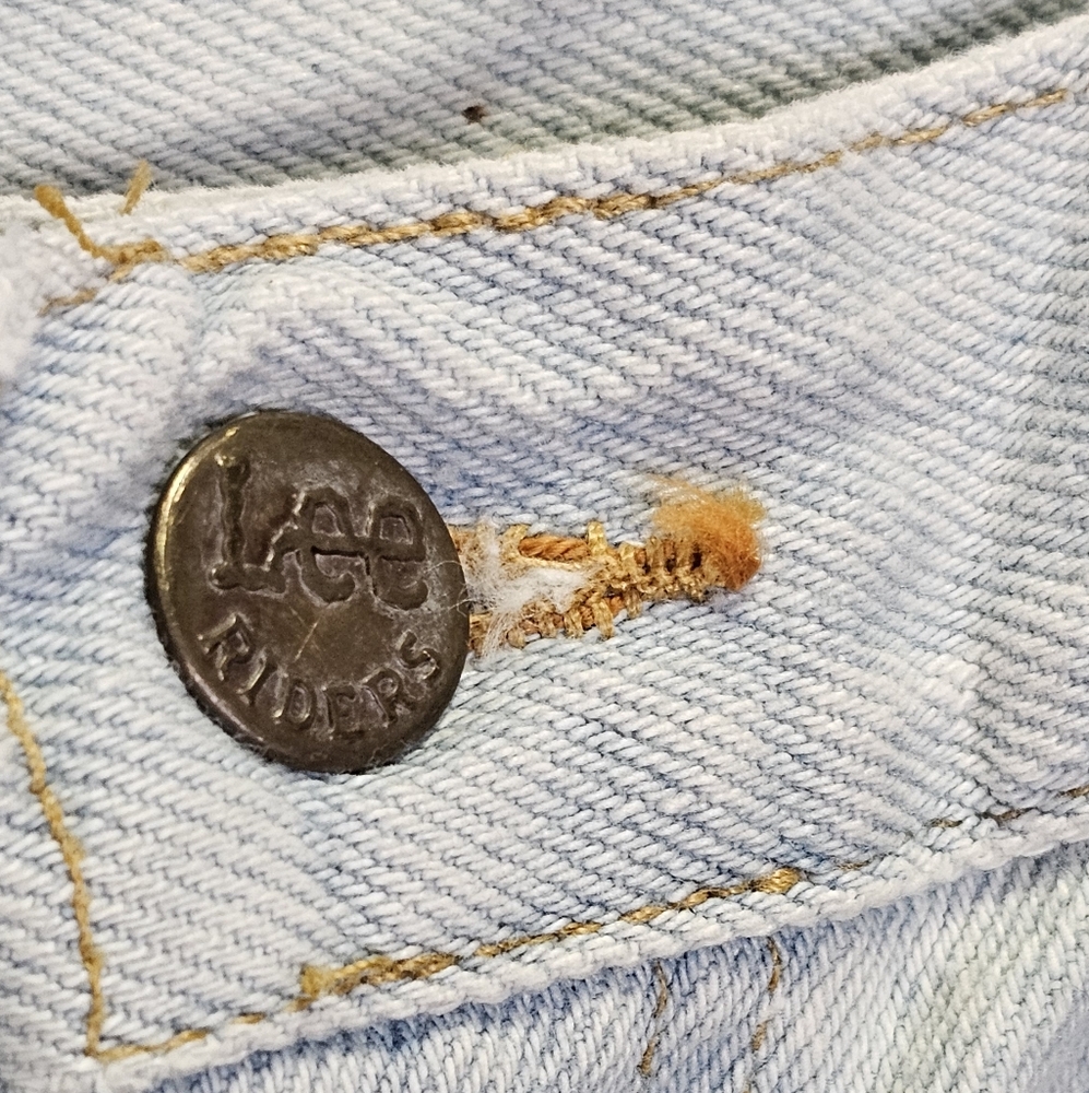 Lee Light Wash vintage Denim Jeans - Picture 5 of 10